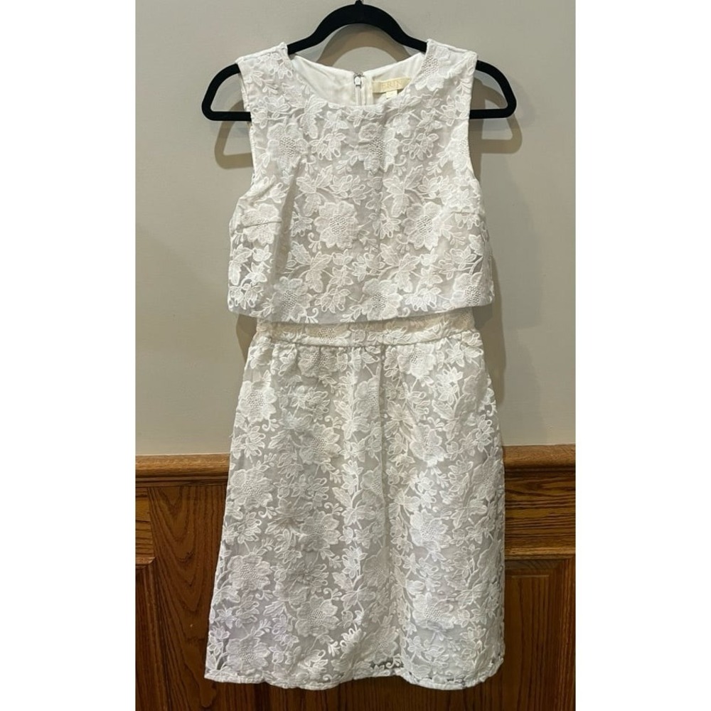 EUC women's size 6 Erin Fetherston white dress with lining. Nice quality.